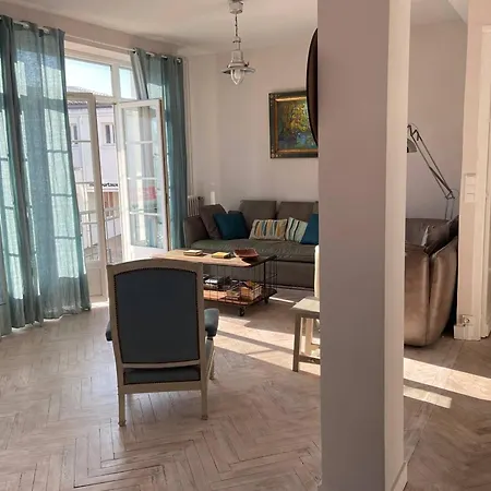 Apartment Lumineux Et Spacieux Au Centre De - Fr-1-738-44 *