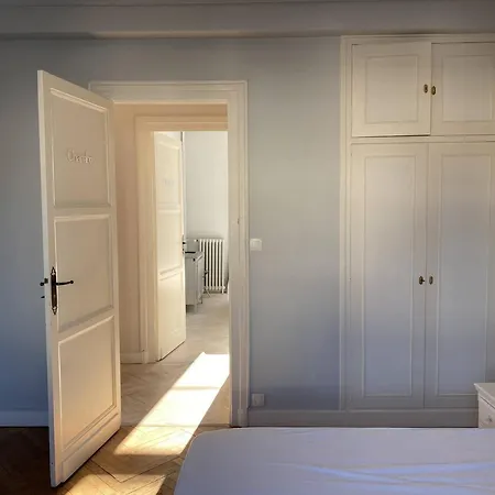 Lumineux Et Spacieux Au Centre De - Fr-1-738-44 Apartment Royan